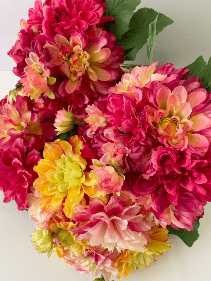 Künstlicher Seidenblumenstrauß 9 Köpfe