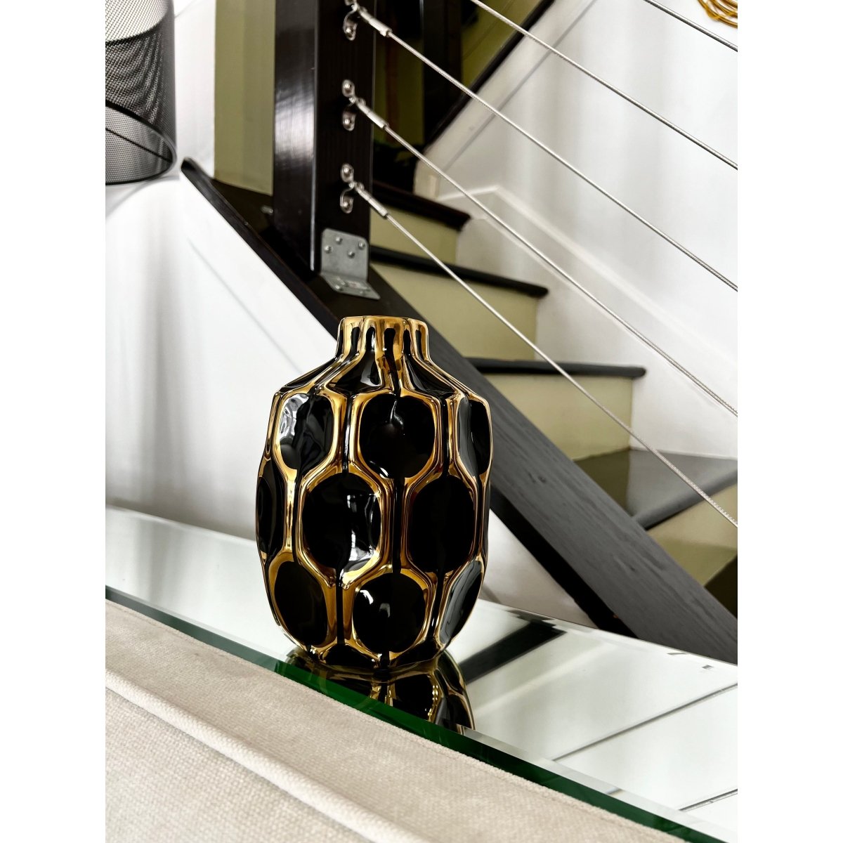 Keramische Dekorative Vase mit Goldakzenten